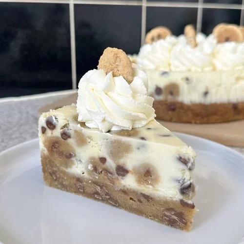 Creamy Cookie Dough Cheesecake