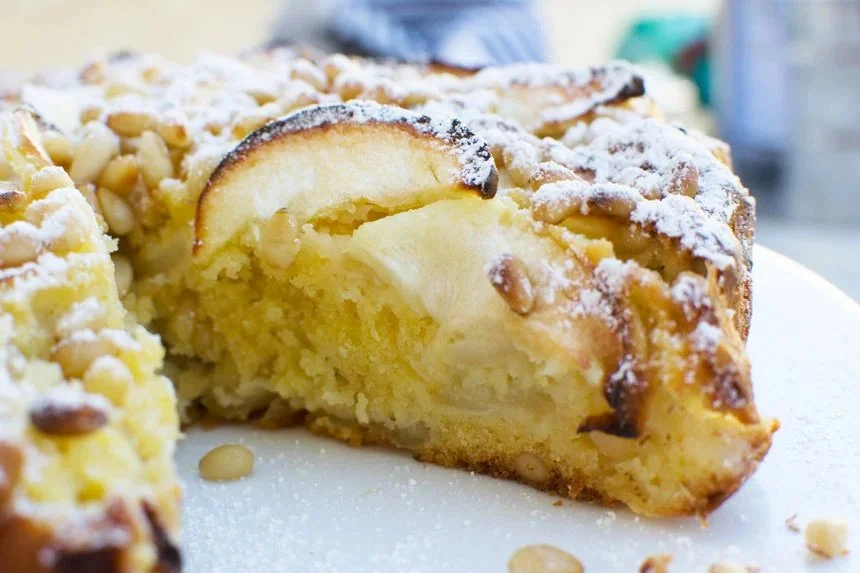 Easy Italian Apple Cake
