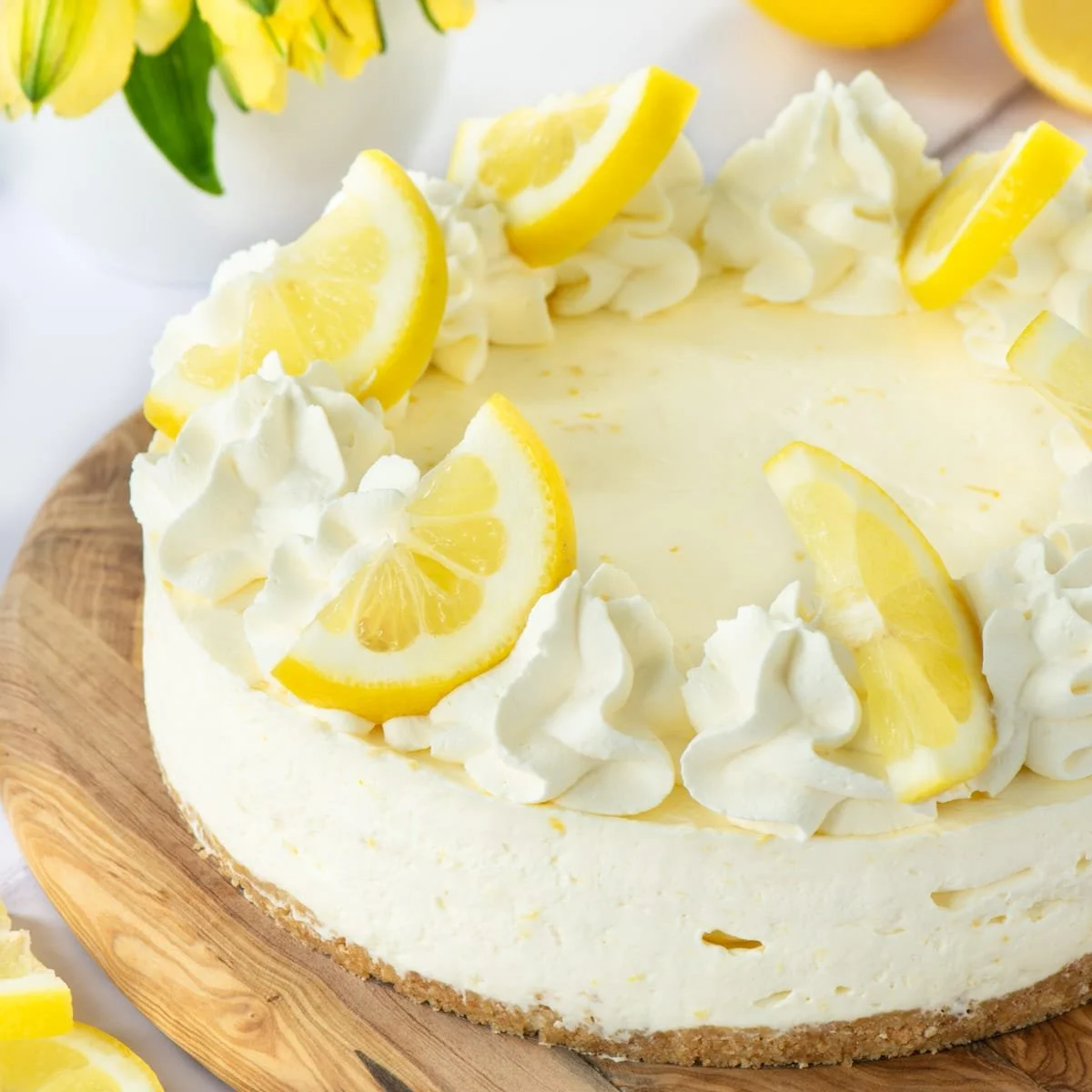 Easy No-Bake Lemon Cheesecake