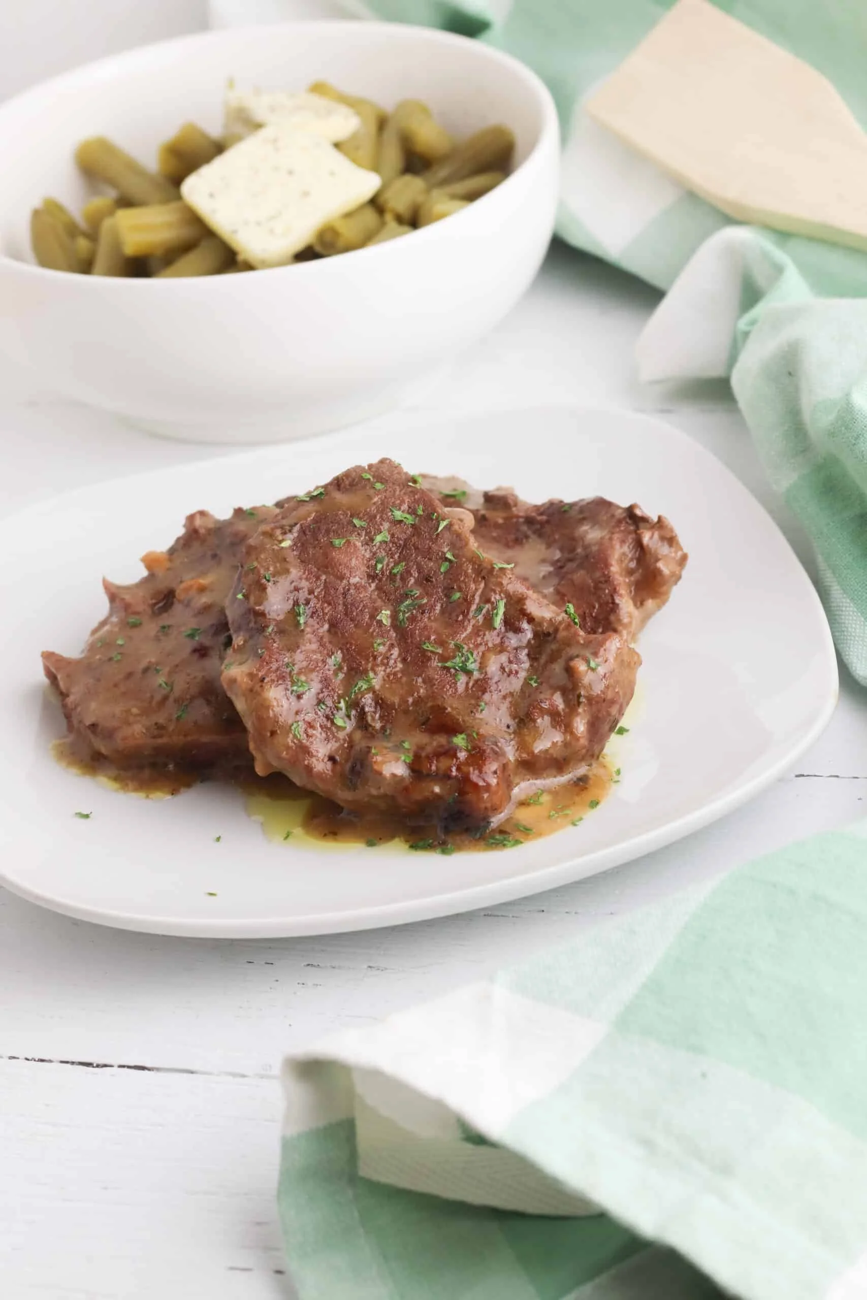 Easy Slow Cooker Round Steak