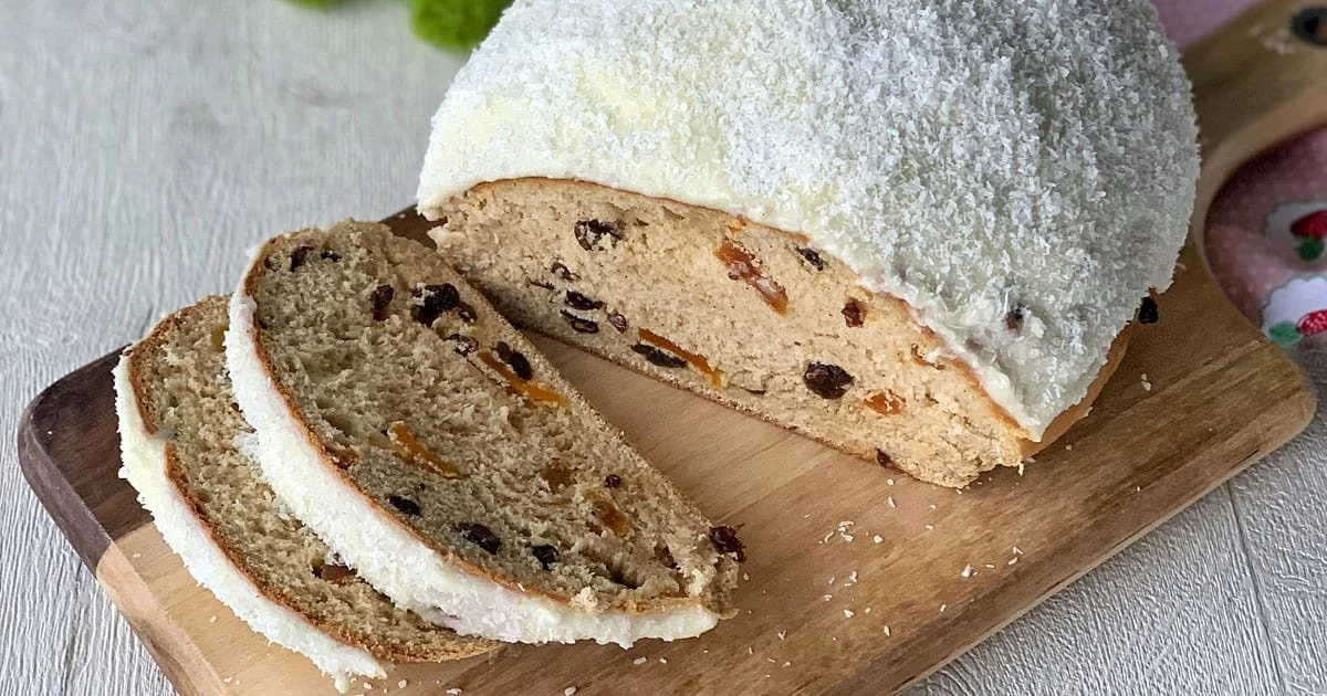 Hot Cross Bun and Sally Lunn