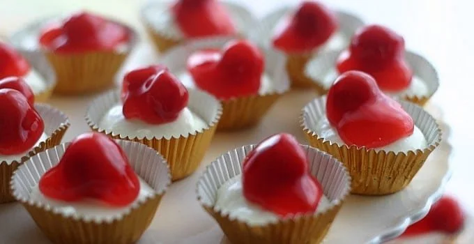No-Bake Cherry Cheesecake Bites