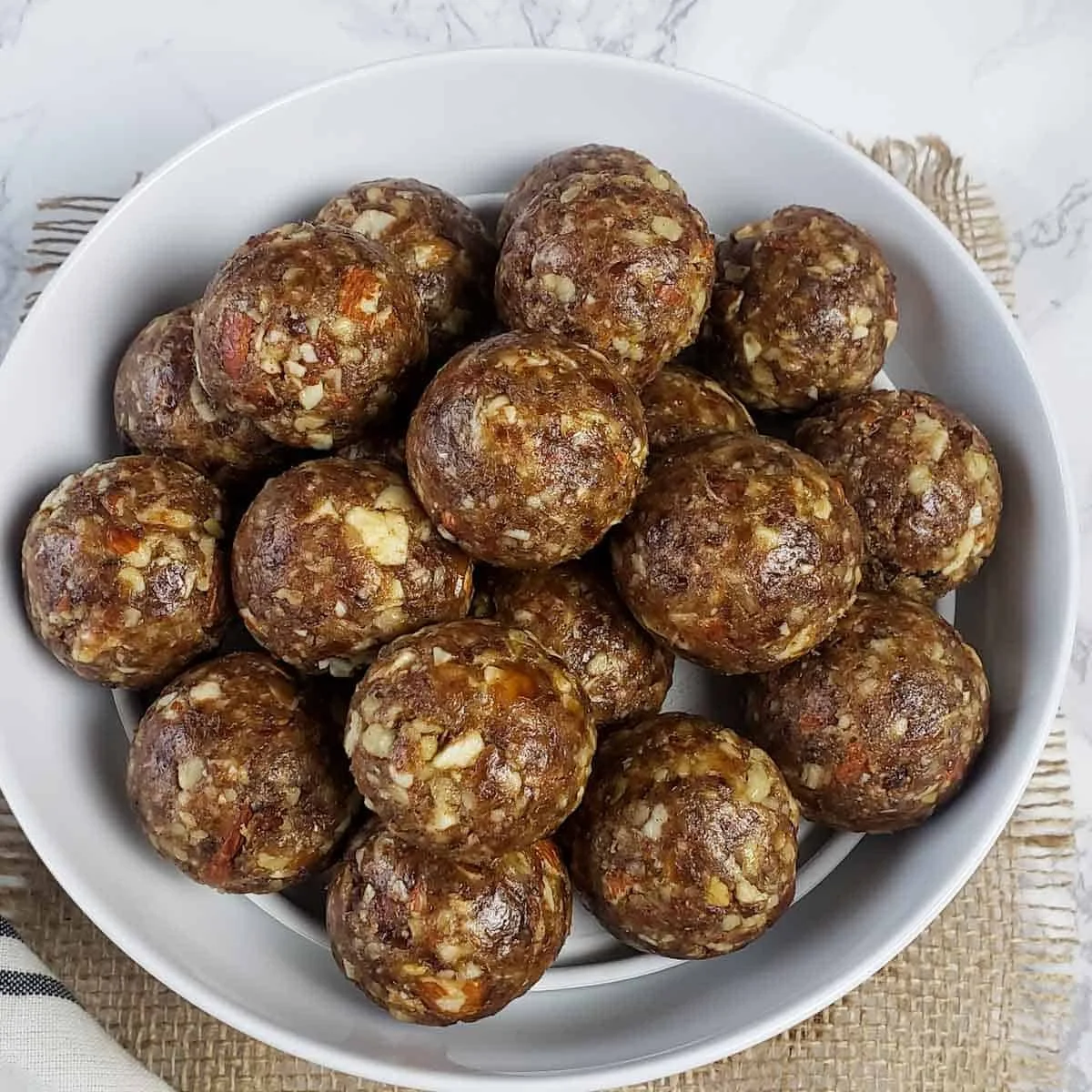 No-Bake Date Nut Balls