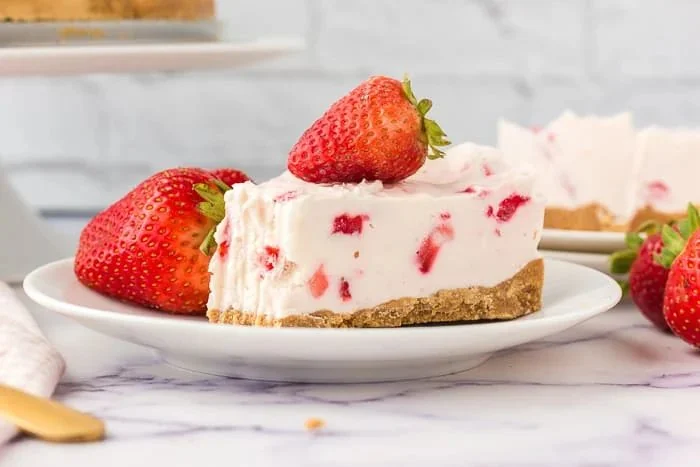 No-Bake Strawberry Cheesecake