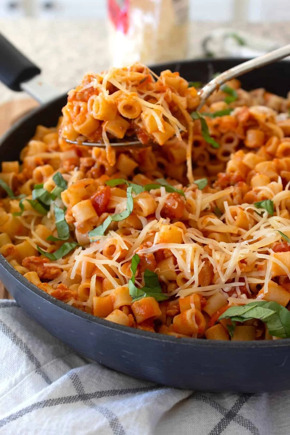 One Pot Ground Chicken Pasta