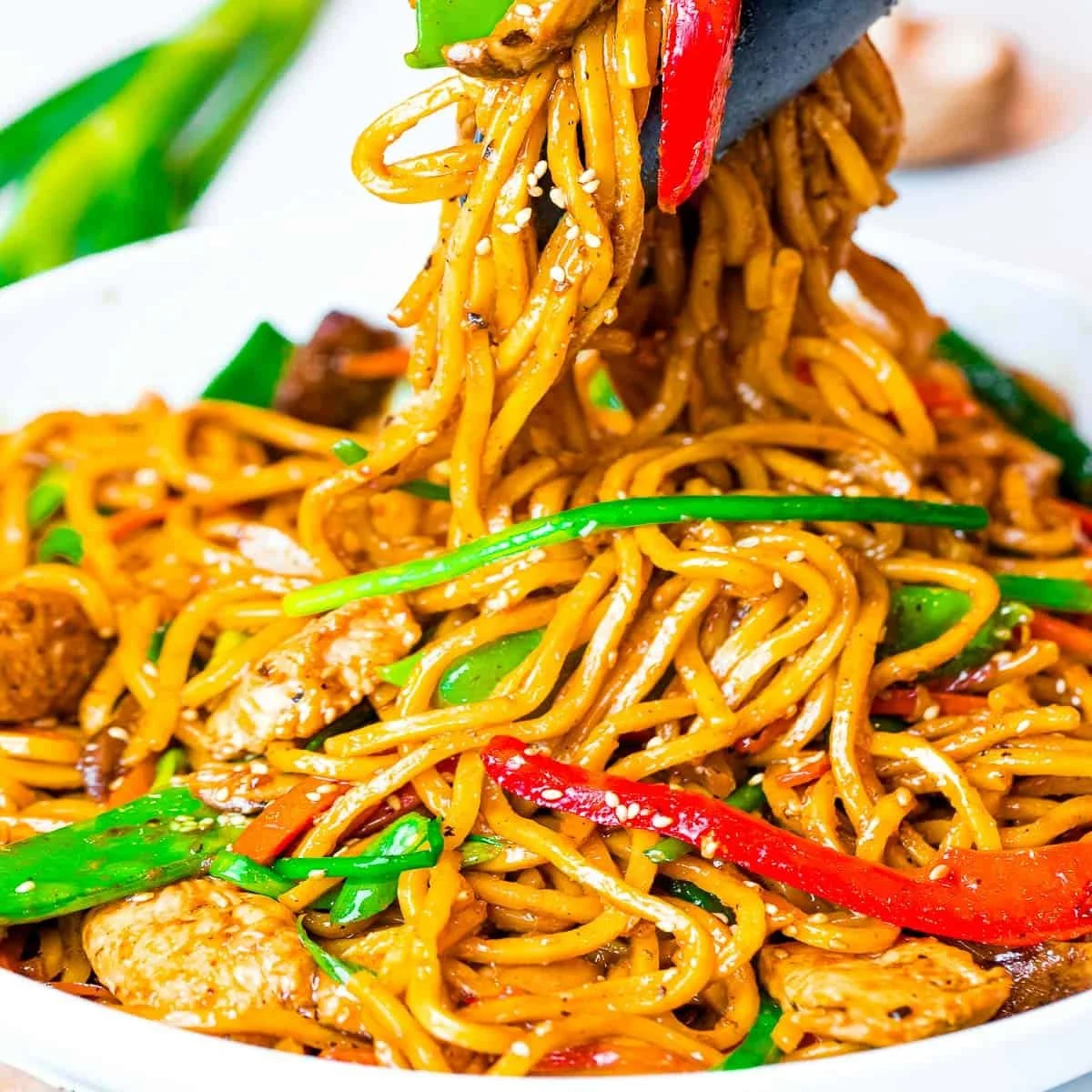Ultimate Chicken Lo Mein